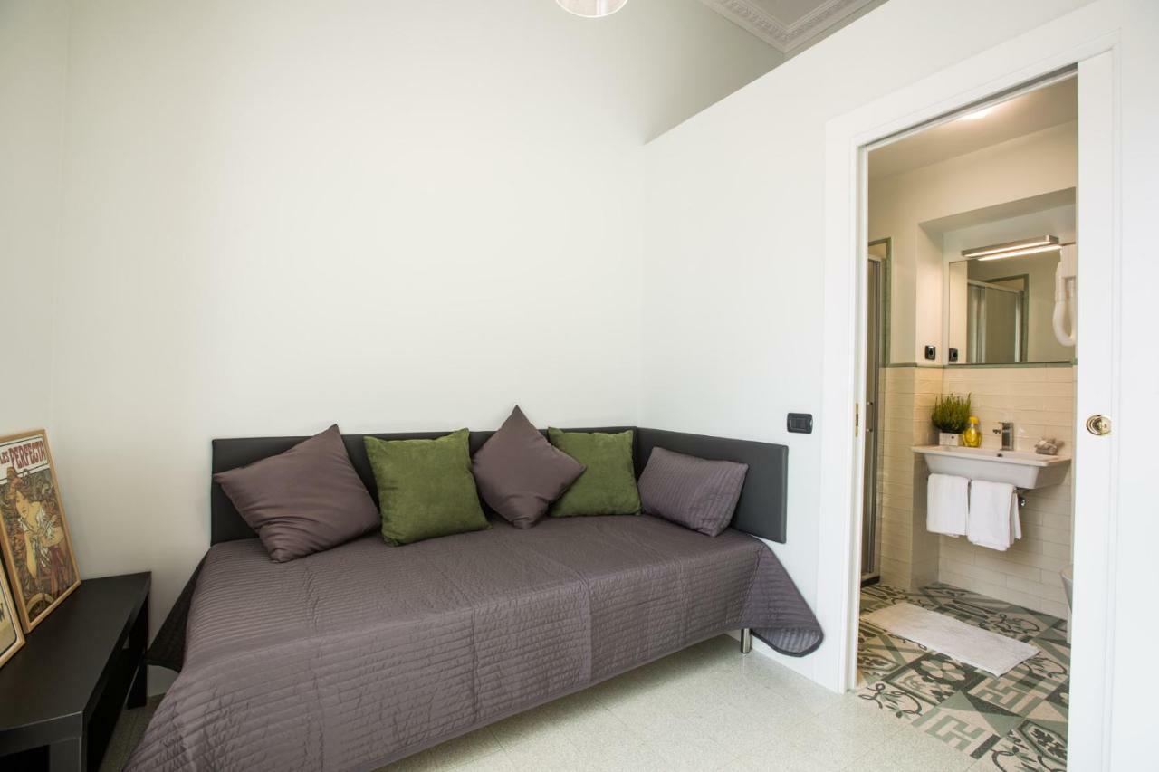 Art Nouveau Roma Colosseo Suites Bagian luar foto