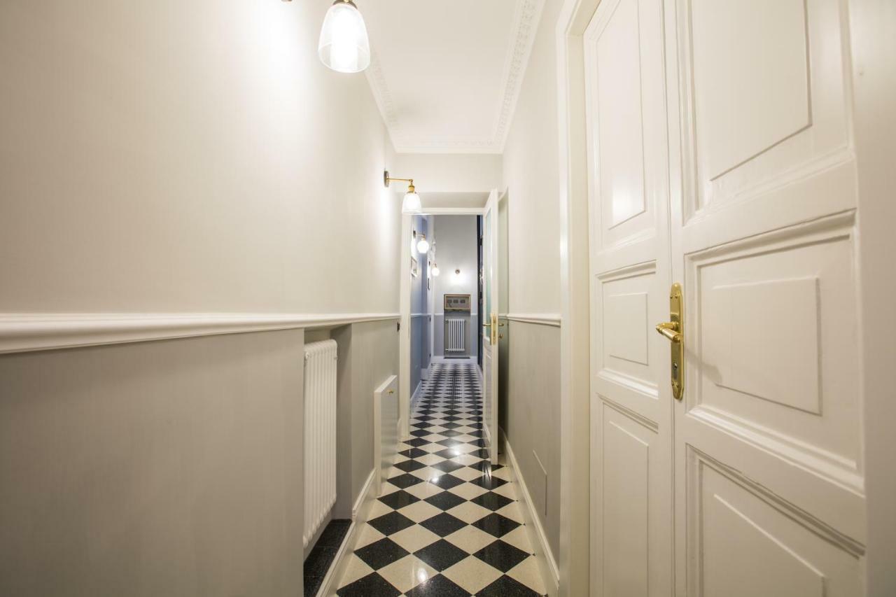 Art Nouveau Roma Colosseo Suites Bagian luar foto