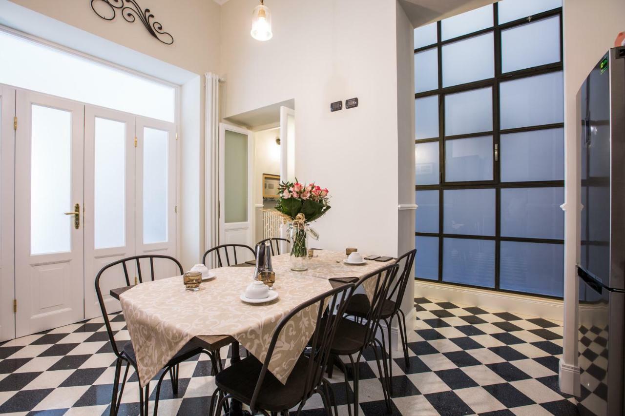 Art Nouveau Roma Colosseo Suites Bagian luar foto